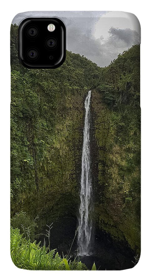 Water fall in Hilo, Hawaii - Phone Case