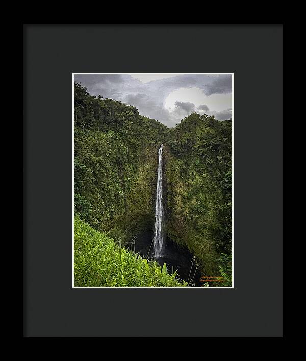 Water fall in Hilo, Hawaii - Framed Print