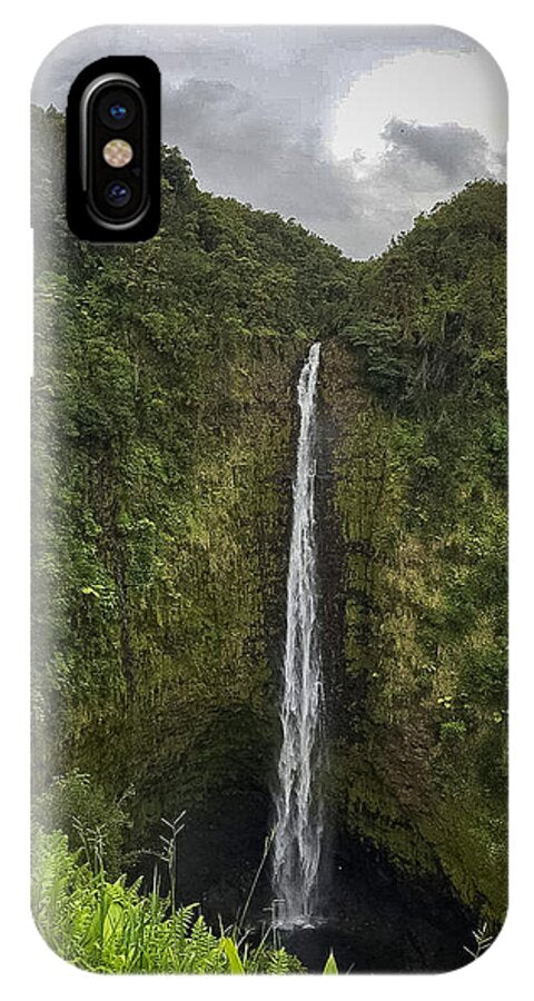 Water fall in Hilo, Hawaii - Phone Case