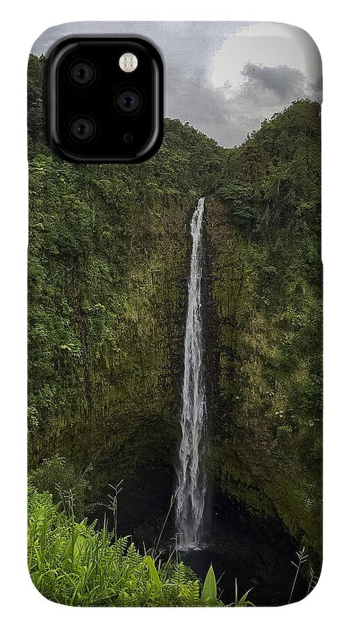 Water fall in Hilo, Hawaii - Phone Case