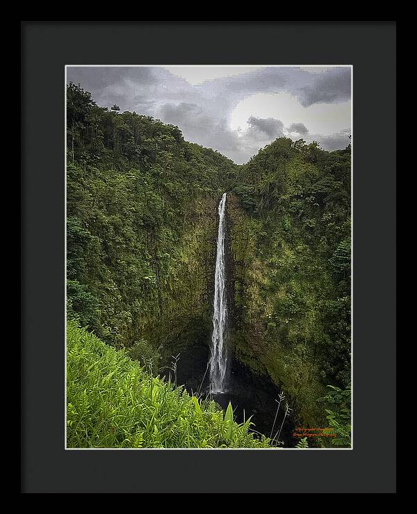 Water fall in Hilo, Hawaii - Framed Print