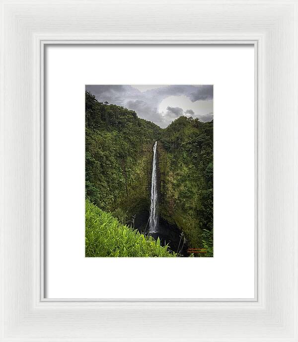 Water fall in Hilo, Hawaii - Framed Print