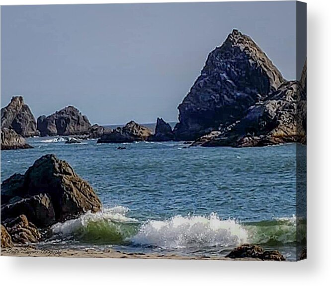 Waves hitting the shore - Acrylic Print