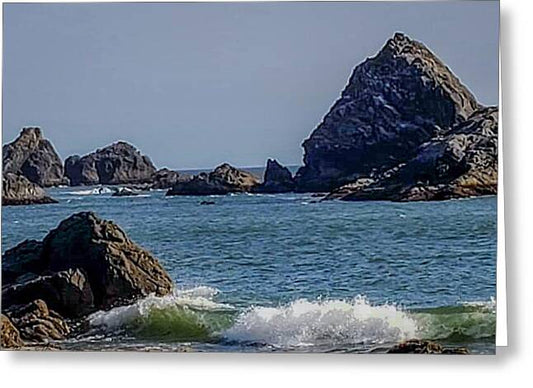 Waves hitting the shore - Greeting Card